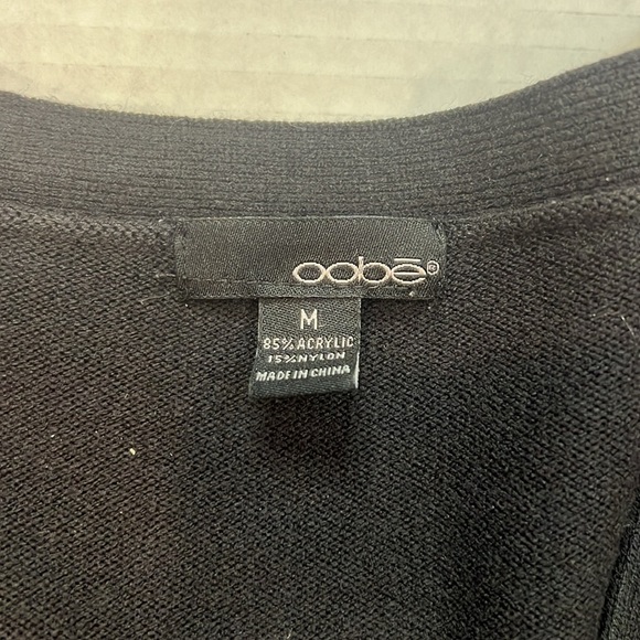 oobe Cardigan Sweater Button down with pockets Black Size Medium - Picture 4 of 8